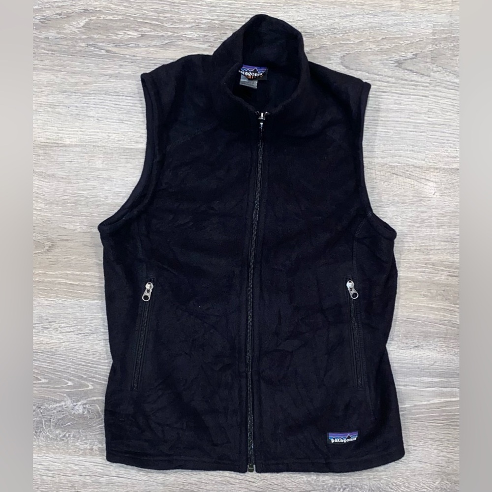 Patagonia SYNCHILLA Womens Black Full Zip Fleece Vest Size Small Logo